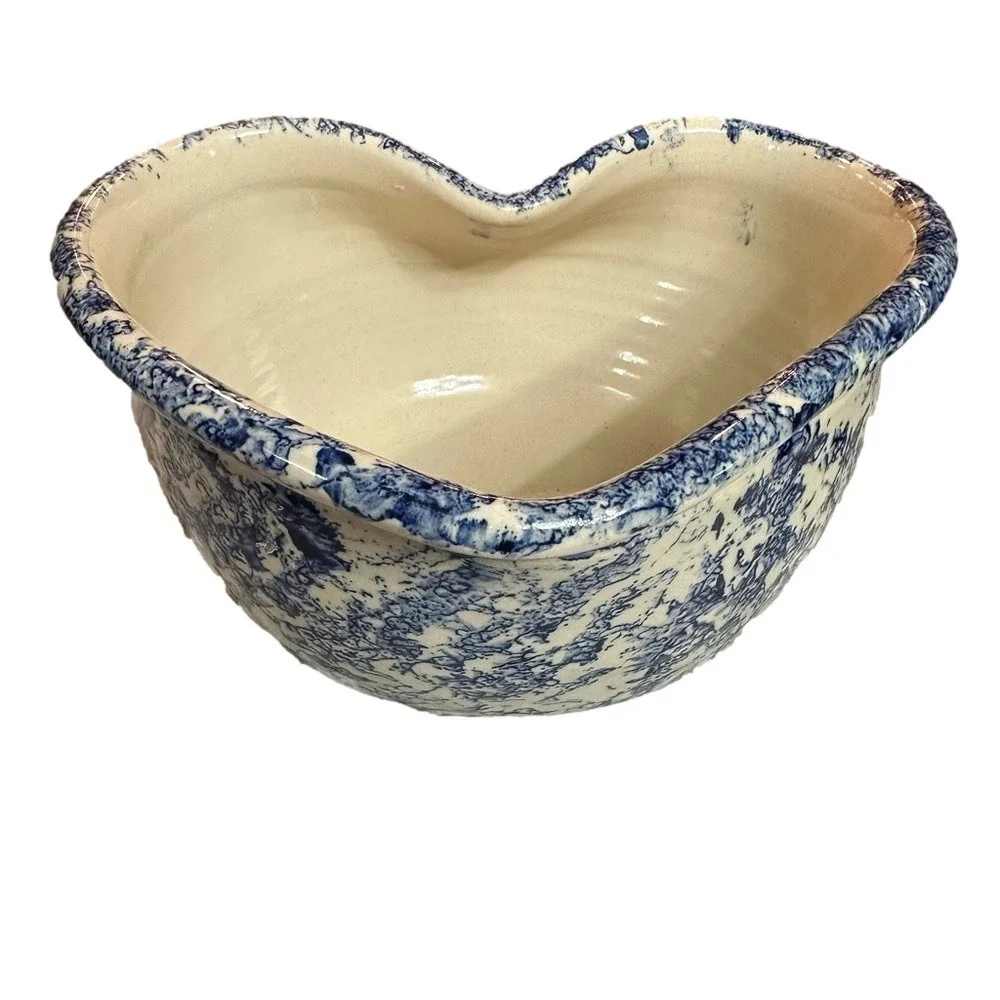 Casey Pottery Heart Shaped Speckled Sponge Pattern‎ Blue Stoneware Pottery Bowl